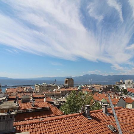 Penthouse Rijeka Centar Apartment Exterior photo