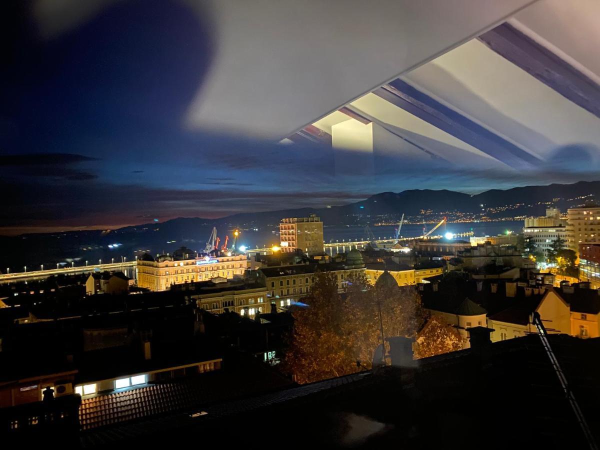 Penthouse Rijeka Centar Apartment Exterior photo